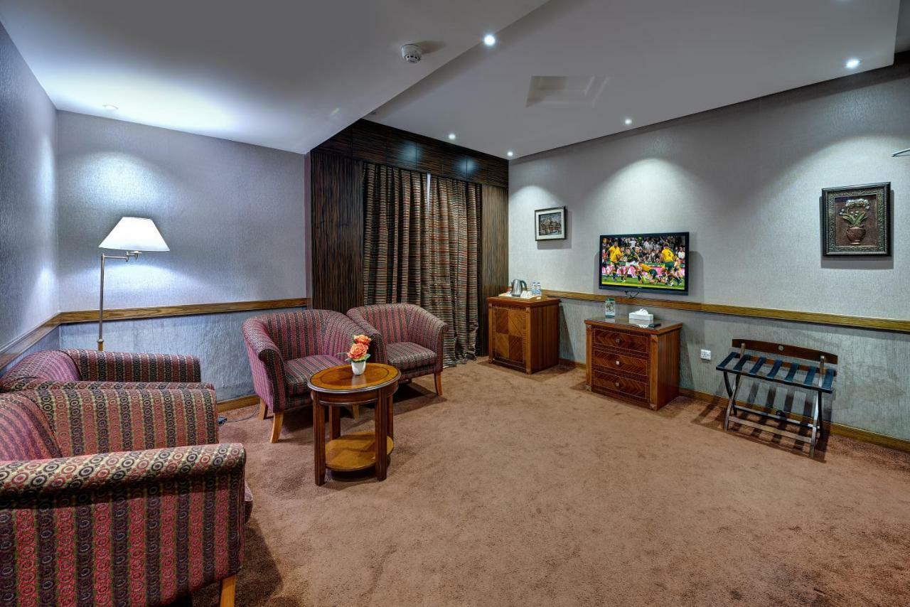 Delmon Palace Hotel Dubai Dış mekan fotoğraf